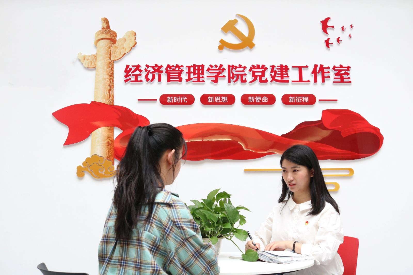 生活照（江苏www.kaiyun.com技术学院王甜甜）.jpg